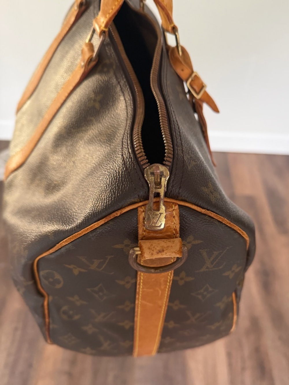 LV Travel Bag - Picture 7 of 7